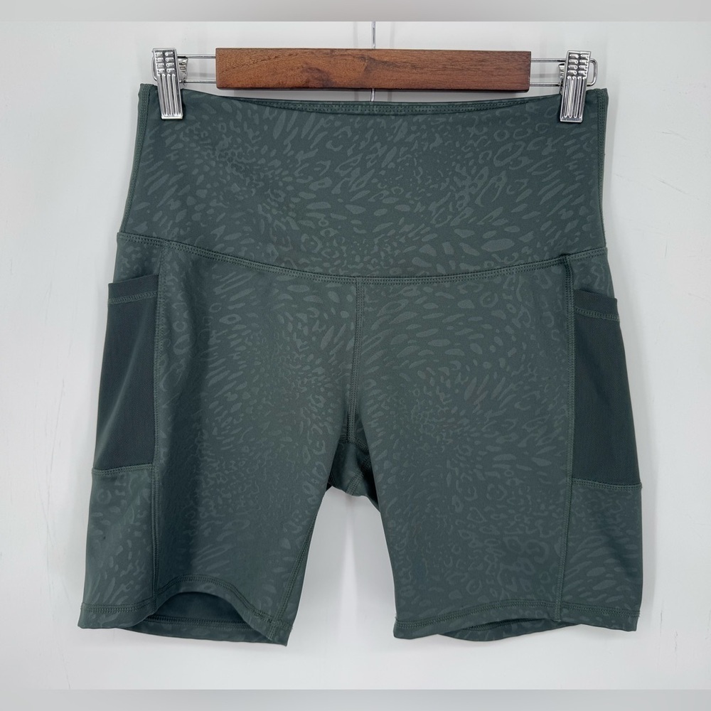 LegEnd High-Waist Green Leopard Pocket Biker Shorts Size Large